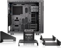 Thermaltake Suppressor F31 Ablakos Számítógépház - Fekete
