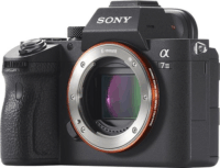 Sony Alpha 7 III Digitális fényképezőgép - Fekete