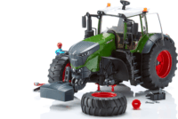 Bruder Fendt 1050 Vario szerelővel és garázs berendezéssel