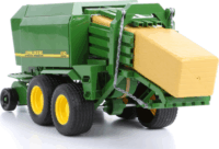 Bruder John Deere 690 bálázógép (1:16)