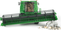 Bruder John Deere T670i kombájn (1:16)