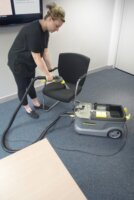 Karcher Puzzi 10/1 Szőnyeg és kárpittisztító