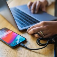 GC Power Stream USB-C apa - Lightning apa Adat- és töltőkábel 1m - Fekete