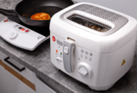 Eldom FR18 2.5L olajsütő - Fehér