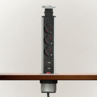 DELIGHT 3-as rejtett hálózati elosztó + 2 x USB 1.5m