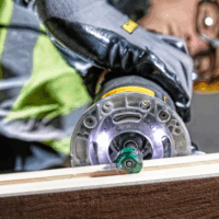 Dewalt DCW604NT Akkumulátoros Marógép (Akku és töltő nélkül)