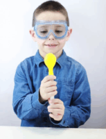 Buki Kémiai labor 150 kísérlet (angol)