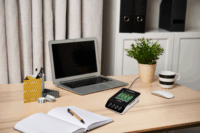 Varta LCD Ultra Fast Charger+ 4x AA/AAA NiMH Akkumulátor Töltő + 4 db 2100mAh AA Ceruzaelem