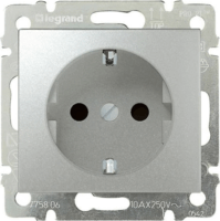 Legrand 770120 Valena 2P+F csatlakozós fali konnektor