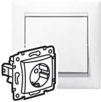 Legrand 774420 Valena Life 2P+F csatlakozós fali konnektor