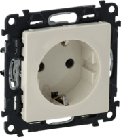 Legrand 753225 Valena Life 2P+F csatlakozós fali konnektor