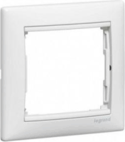 Legrand 774451 Valena Fehér színű 1-es keret