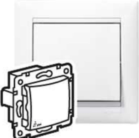 Legrand 774206 Valena fehér váltókapcsoló