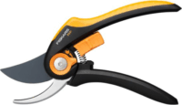 Fiskars P541 Plus™ metszőolló
