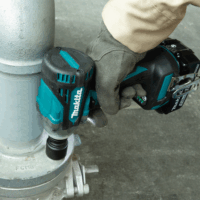 Makita DTW300RTJ Akkumulátoros ütvecsavarozó + koffer