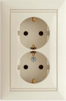 Legrand 774370 Valena 2 db 2P+F csatlakozós fali konnektor