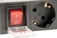 Gembird 220V hálózati 8 aljzatos 19" RACK elosztó kapcsolóval 3m - Fekete