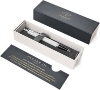 Parker Royal IM Nyomógombos golyóstoll fehér - 0.7mm / Kék