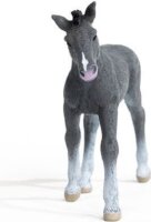 Schleich Horse Club: Trakehner csikó figura