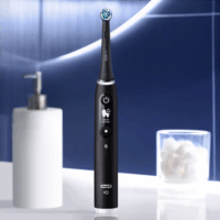 Oral-B iO Series 6 Magnetikus Elektromos fogkefe - Fekete