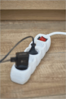 Emos 250V elosztó 4 aljzatos 3m - Fehér