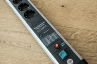 Brennenstuhl Premium-Protect-Line 230V Túlfeszültség védő elosztó 4 aljzatos 3m Fekete/Ezüst