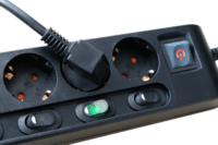 Brennenstuhl 220V Hálózati Elosztó 6 aljzatos 2m - Fekete