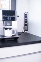 Brennenstuhl Estilo 230V Elosztó 6 aljzatos 2m - Fekete/Ezüst