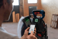 Bosch GCM 18V-305 GDC 0601B43000 Professional Akkumulátoros gérvágófűrész (Akku és töltő nélkül)