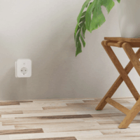 Tesla TSL-SPL-1-2USB Okos konnektor