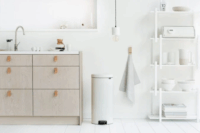 Brabantia Newicon 30 literes pedálos fém szemetes - Fehér