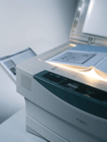 Durable 573602 Képernyőtisztító kendő (100db/csomag)