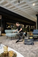 Kärcher Puzzi 8/1 EU Pro Permet-Extrakciós Kárpittisztító - Szürke