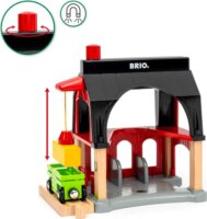 BRIO World Istálló kocsival - kiegészítő vonatpályához