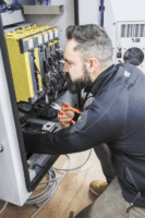 WIHA 26705 Professional electric 160mm Kombinált fogó