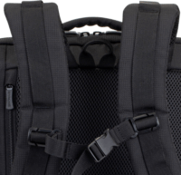 RivaCase 8461 Tegel Travel 17,3" 8461 Notebook hátizsák - Fekete