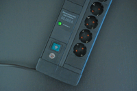 Brennenstuhl Premium-Line Túlfeszültség védő elosztó 8 aljzatos 3m - Fekete