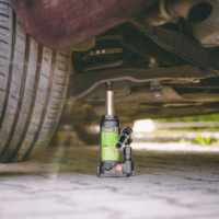 M.N.C 55770 Hidraulikus emelő Fekete