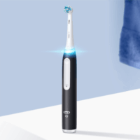 Oral-B iO Series 3 Magnetikus Elektromos fogkefe - Fekete