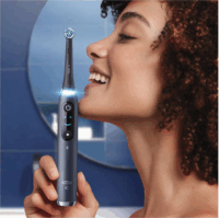 Oral-B iO Series 9 Magnetikus Elektromos fogkefe tokkal - Fekete