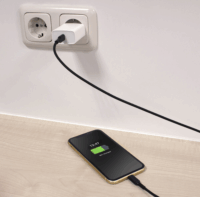 ACT AC3095 USB-C apa - Lightning apa 2.0 Adat és töltőkábel - Fekete (1m)