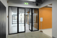 Durable A4 24x33 Állványos Posztertábla - Ezüst