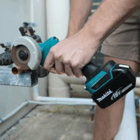 Makita DMC300Z Akkumulátoros sarokcsiszoló (Akku és töltő nélkül)