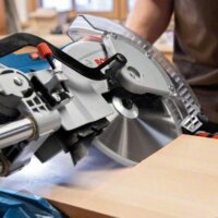 Bosch GCM 305-254 D Professional Gérvágófűrész