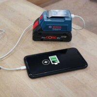 Bosch GAA 18V-48 Professional USB-s töltőállomás