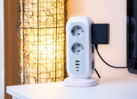 Verbatim EUPT-01 230V Elosztó 11 aljzatos 2m - Fehér/Szürke