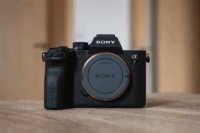 Sony Alpha A7 IV Digitális fényképezőgép + FE 28 - 70mm f3.5 - 5.6 OSS KIT - Fekete