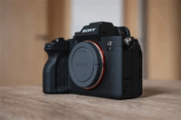 Sony Alpha A7 IV Digitális fényképezőgép + FE 28 - 70mm f3.5 - 5.6 OSS KIT - Fekete