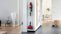 Bosch BCS711PET Porzsák nélküli álló porszívó - Fekete/Piros