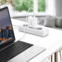 Ugreen 60468 USB-A / USB-C Hálózati Töltő Adapter 36W - Fehér